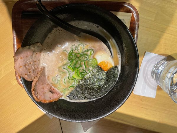 「濃厚塩とんこつ」@麺屋壱の写真