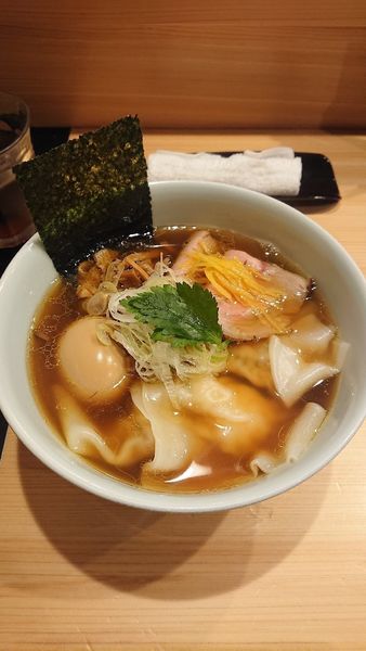 「特製中華蕎麦 限定餅麺変更」@自家製麺 ロビンソンの写真