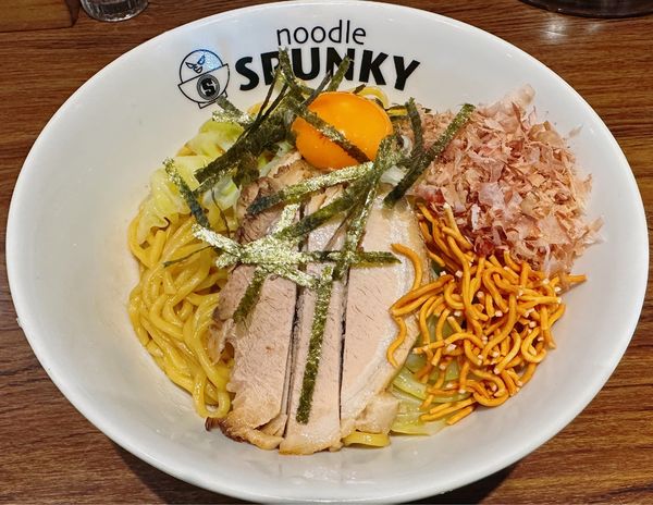 「油そば 並盛」@油そば専門店 noodle SPUNKYの写真