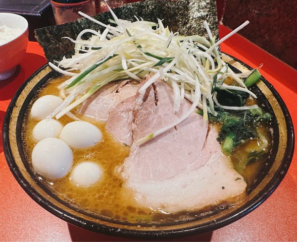 「中盛チャーシューメン+うずら+ 下仁田ネギ」@厚木家の写真