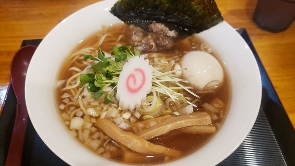 「かもラーメン＋味玉」@中華そば かもまるの写真