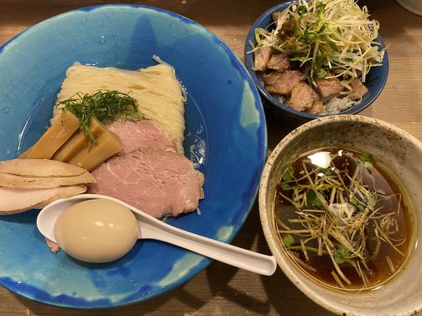 「特製昆布水つけ麺+炙りチャーシュー丼 1300+350」@中華そば TORICOの写真