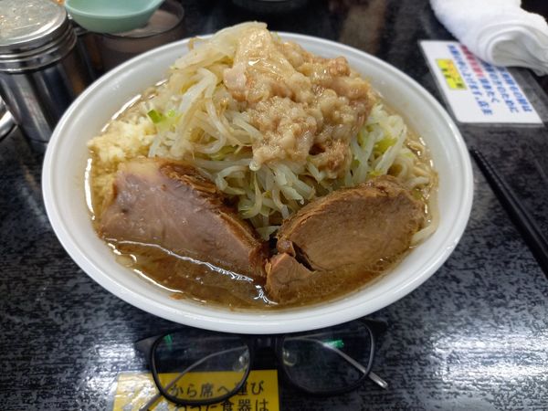 「小ラーメン(にんにく少し・野菜・あぶら)」@ラーメン二郎 柏店の写真