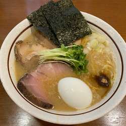 ラーメンZ（チャーシュー麺）+ダシ注射式玉子（こい味）1,090