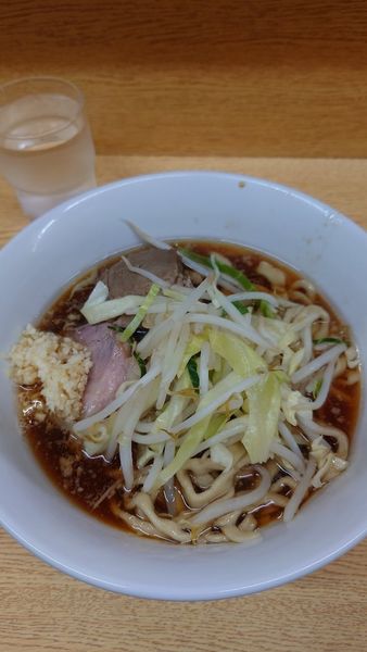 「小ラーメン（麺少なめ）ニンニク」@ラーメン二郎 環七新新代田店の写真