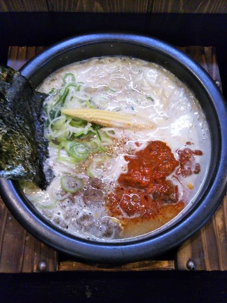 「赤丸らぁ麺」@らぁめん 牛ごろの写真