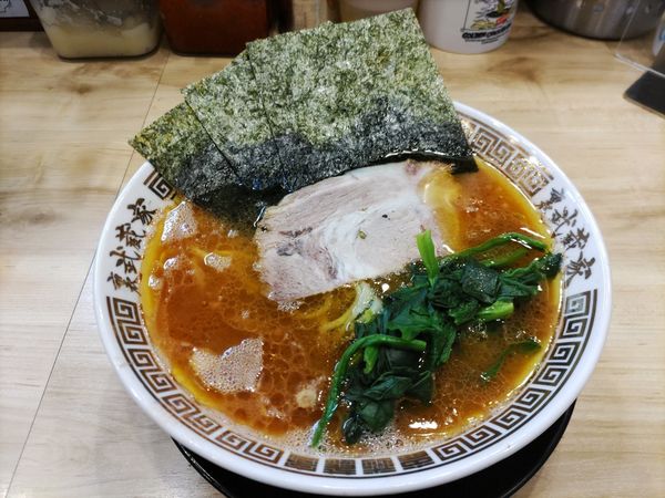 「裏むさ+油多め+木更津金田産海苔」@横浜ラーメン 裏武蔵家 西千葉本店の写真
