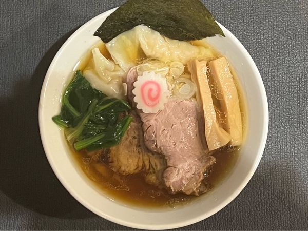 「醤油海老ワンタン麺」@手打ち 蓮の写真