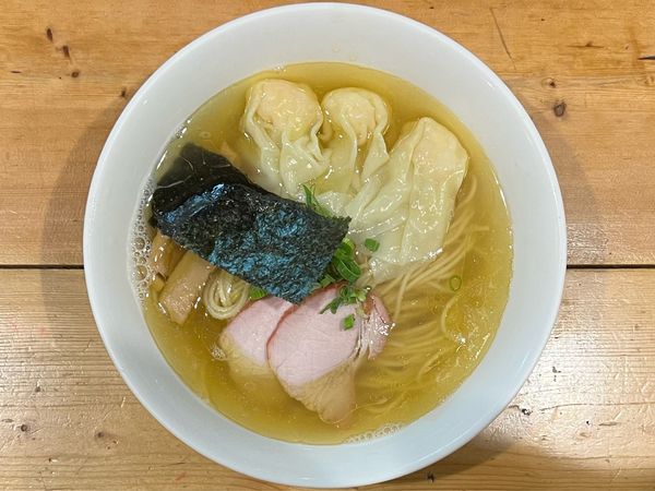 「白出汁海老ワンタンメン」@支那そば 大和 稲荷町本店の写真