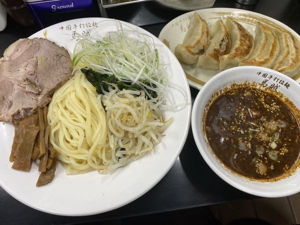 「馬賊つけ麺+手打餃子 1250+600」@中国手打拉麺 馬賊 日暮里店の写真