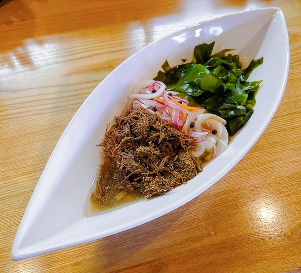 「自家製コンビーフとワカメの和えそば【期間·数量限定】」@麺 㐂色の写真