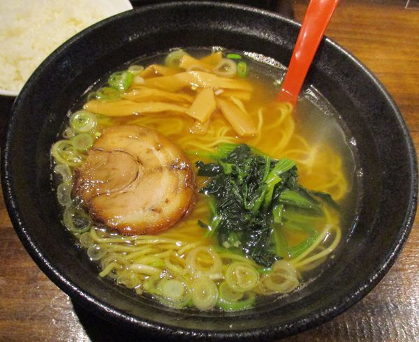 「醤油ラーメン＋サービス半ライス　800円」@麺処 梅吉の写真