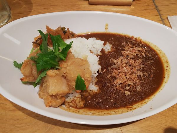 「チキン出汁カレーライス　680円」@HIGHBALL'S うえのステーションの写真