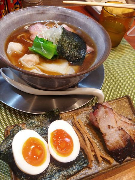 「特製醤油らーめん」@らーめん 梶原の写真