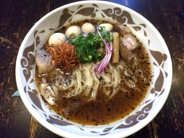 「【限定】アールグレイと本枯節中華蕎麦　900円」@煮干結社 弘前店の写真