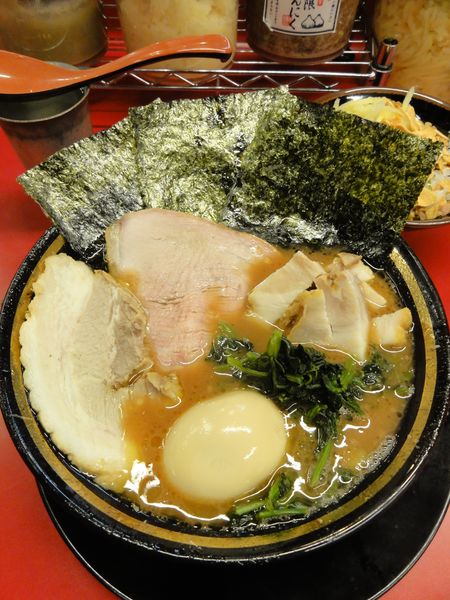 「ラーメン800円薄バラ50円」@柏 王道家の写真