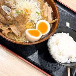 味噌味玉大盛り