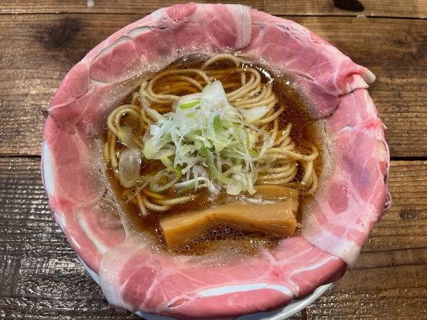 「ピストル（関西だし醤油ラーメン）」@ラーメン大戦争 伊丹店の写真
