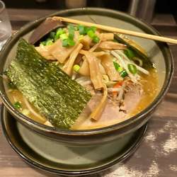 野菜ラーメン880円