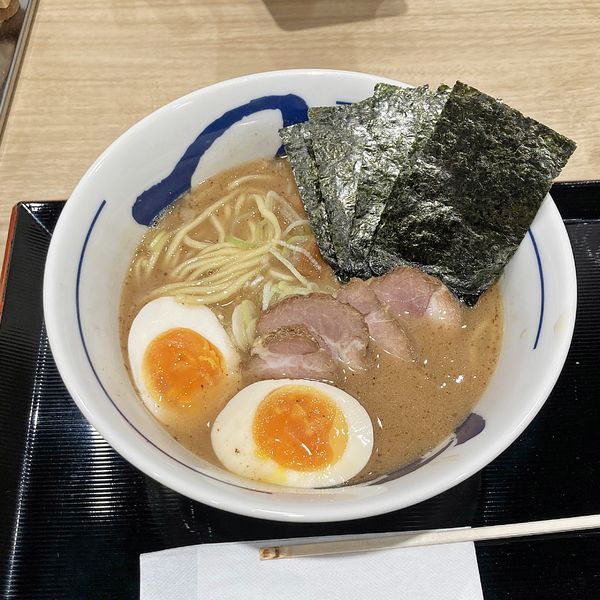 「濃厚らーめん＋海苔」@つじ田 Otemachi One店の写真