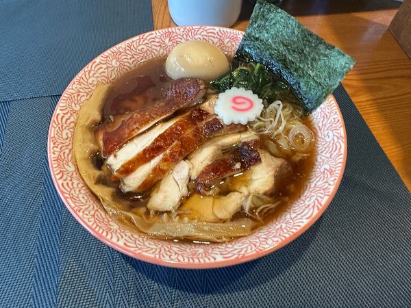 「鶏チャーシュー味玉生姜醤油らーめん」@らぁめん 生姜は文化。の写真