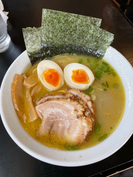 「鶏そば(塩味)+得 ラーメン 1,000円」@らーめん武蔵の写真