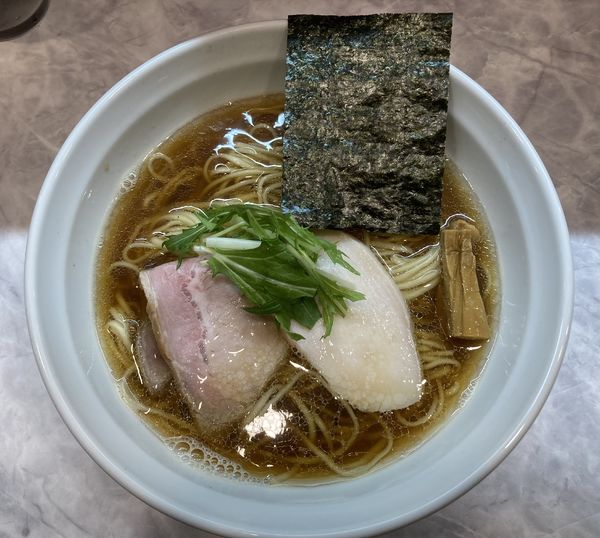 「醤油らーめん　900円」@麺響万蕾の写真