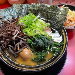 ラーメン＋のり＋きくらげ＋薬味ねぎ＋半賄い飯