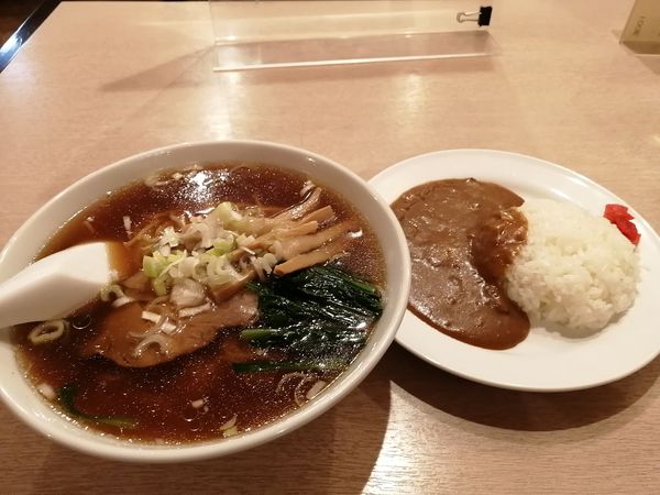 「ラーメン&カレーセット　　1100円」@栄屋ミルクホールの写真