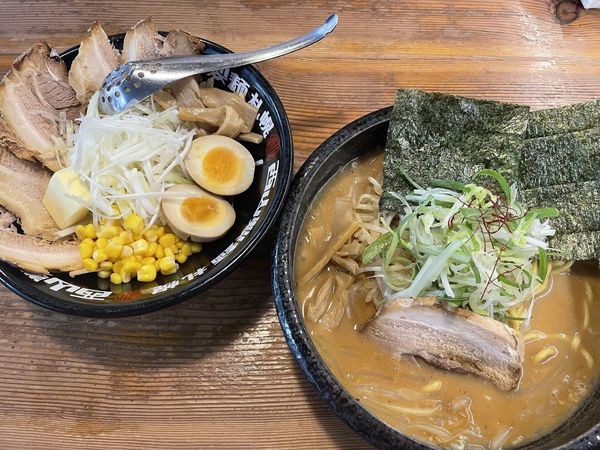「〔全部のせ〕もっけい味噌」@麺場 もっけいの写真