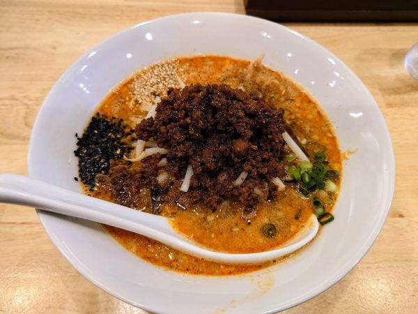 「特級担々麺」@いのちノ中華そば 龍ノ谷の写真