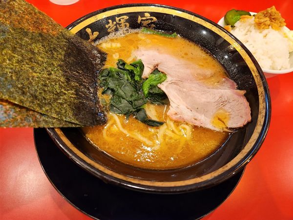 「朝ラーメン　ライス終日サービス」@横浜家系ラーメン 大輝家の写真