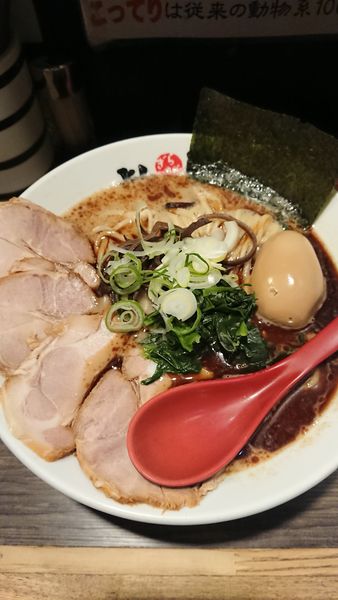 「あっさり特製ら～麺黒」@戯拉戯拉の写真