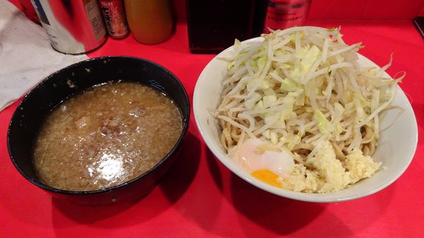 「小つけ麺（900円）＋温泉玉子（100円）ニンニク」@ラーメン二郎 府中店の写真