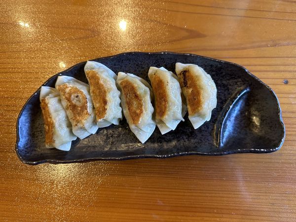 「餃子280円＋税」@刀削麺 喜祥の写真