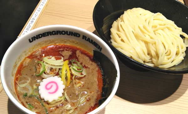 「辛つけ麺（濃厚） ￥980」@頑者 UNDERGROUND RAMEN 川越駅店の写真