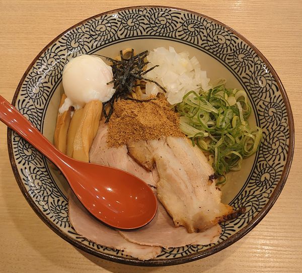 「特製まぜそば(1180円)」@中華そば 葵 ララガーデン川口店の写真