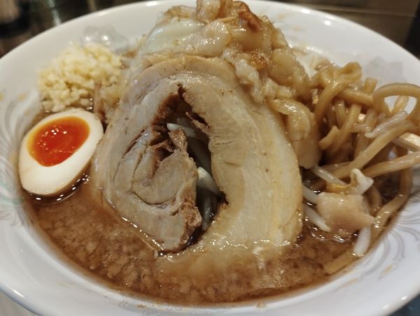 「醤油(にんにく)(880)」@らーめん大 極 東神奈川店の写真