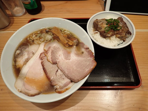 「チャーシュー中華そば醤油(並)(1280円)」@松戸中華そば 富田食堂 東千葉店の写真