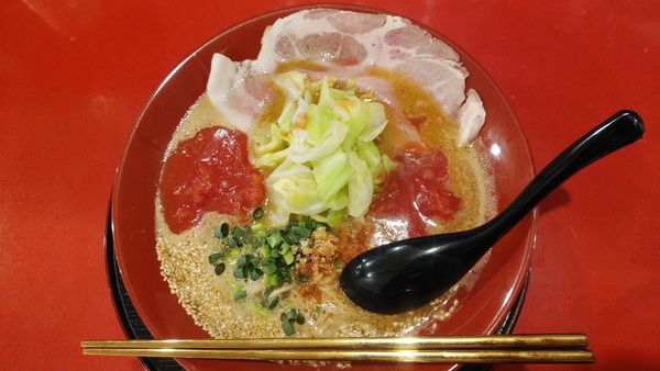 「海老そば/トマトトマトキャベツ」@らーめん金行 宇都宮店の写真