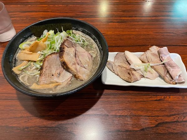 「メガ煮干しラーメン（大）」@麺屋 ひな多の写真