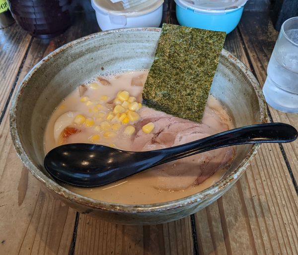 「細麺濃厚塩豚骨」@らーめん きよつきの写真