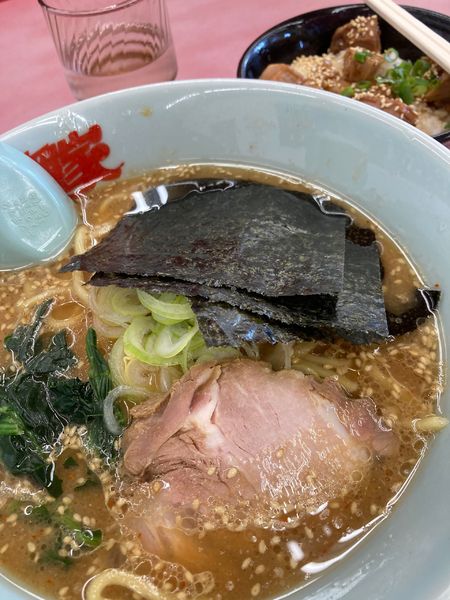 「特製味噌ラーメン+コロチャーシュー丼」@ラーメン山岡家 花見川区店の写真