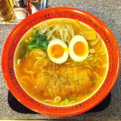 味玉排骨麺 1080円