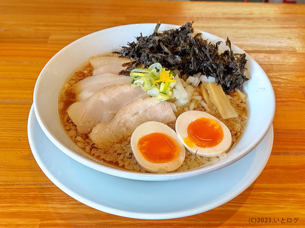「ニボチャチャ!!ラーメン全部のせ（麺大盛り）」@ニボチャチャ！！ラーメン あらき軒の写真