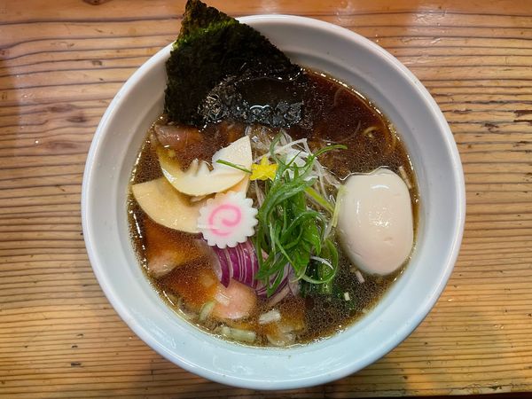 「【限定】中華そば〜極み(¥1,000) 味玉(¥150)」@銀座 朧月の写真