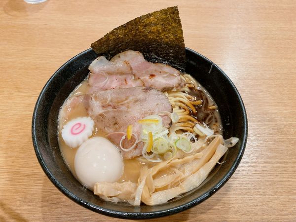 「特製らーめん黒」@麺屋 継の写真