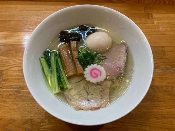 「しおそば味玉」@しなそば 天味の写真