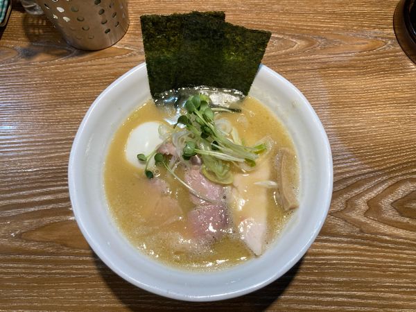 「塩ラーメン　鶏白湯」@中華そば やま福の写真