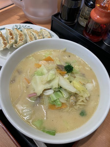 「【50周年】日高屋ちゃんぽん＋餃子(6個)セット 910円」@日高屋 西所沢駅前店の写真